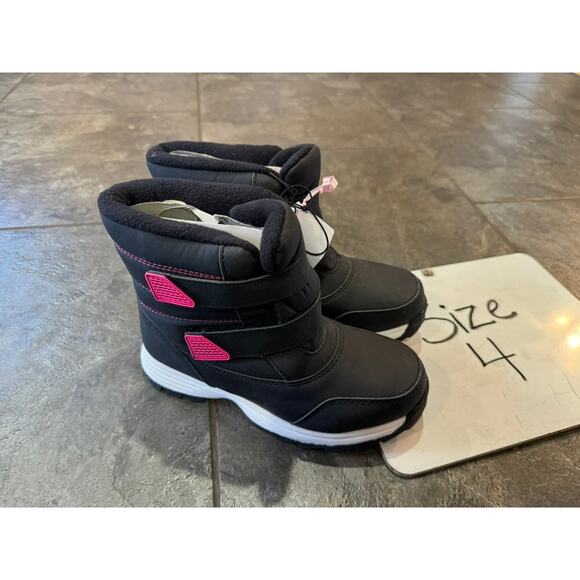 NEW Wonder Nation Black & Pink Snow Boots Big Girl Size 4 - Picture 2 of 3